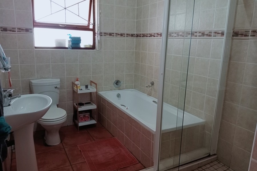 4 Bedroom Property for Sale in Mosel Eastern Cape